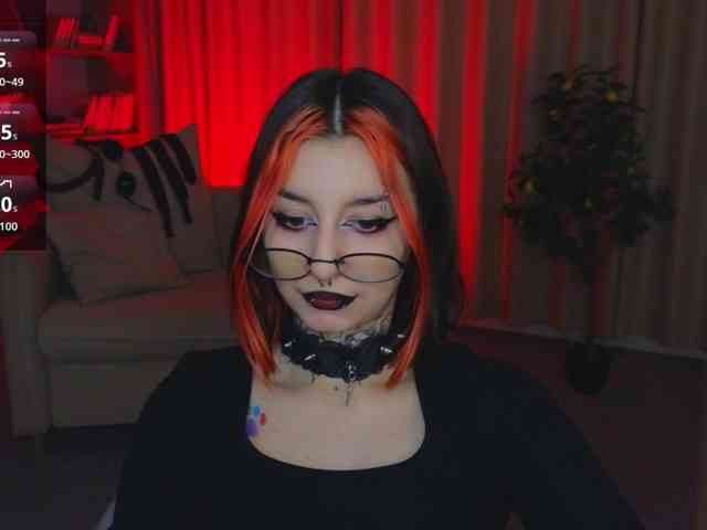 MistressMarcelline webcam