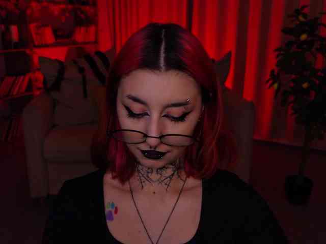 MistressMarcelline webcam