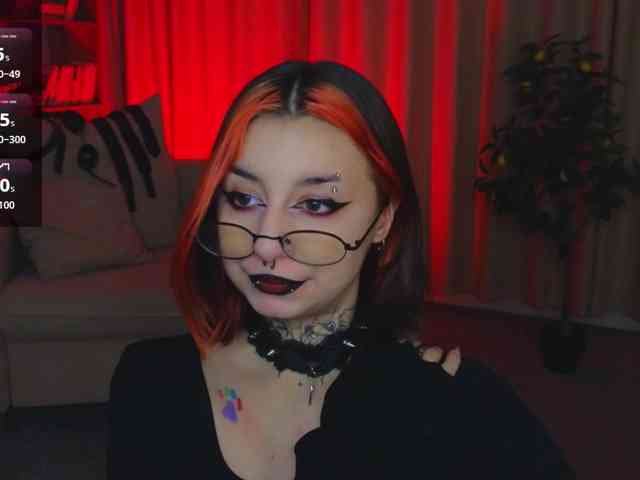MistressMarcelline webcam