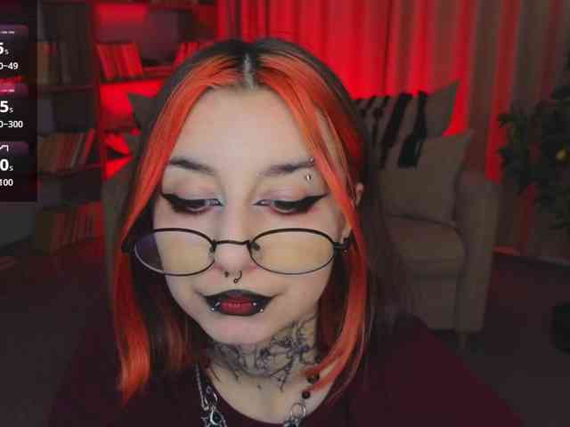 MistressMarcelline webcam