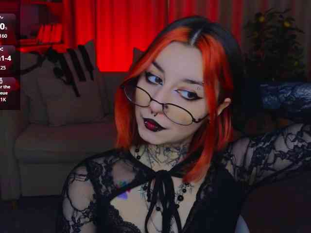 MistressMarcelline webcam