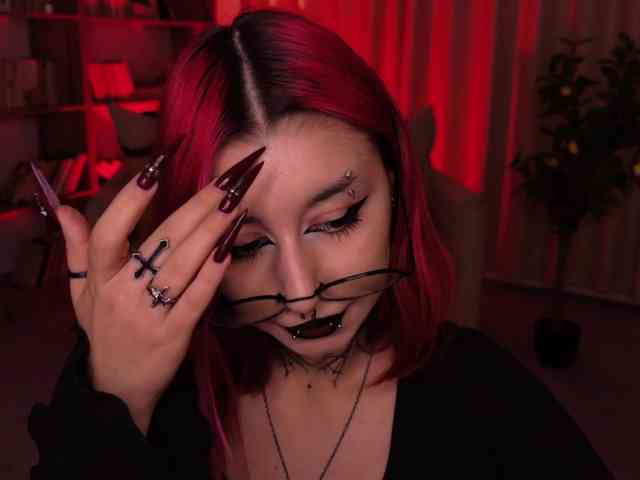MistressMarcelline webcam