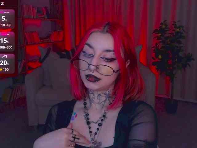 MistressMarcelline webcam