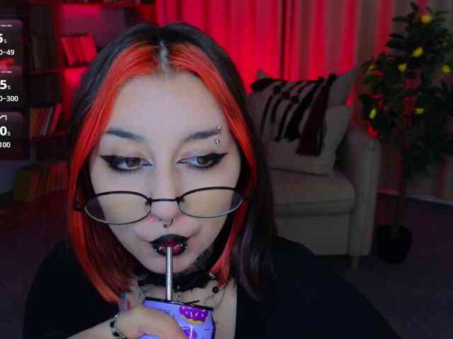 MistressMarcelline webcam