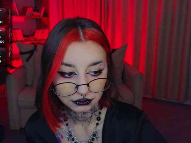 MistressMarcelline webcam