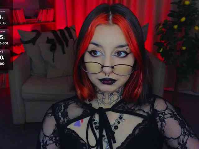 MistressMarcelline webcam