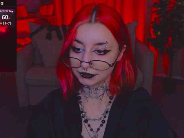 MistressMarcelline webcam