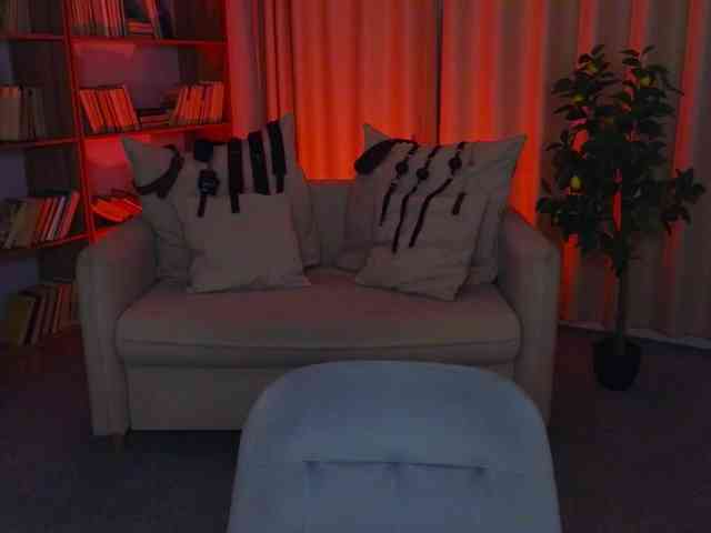 MistressMarcelline webcam