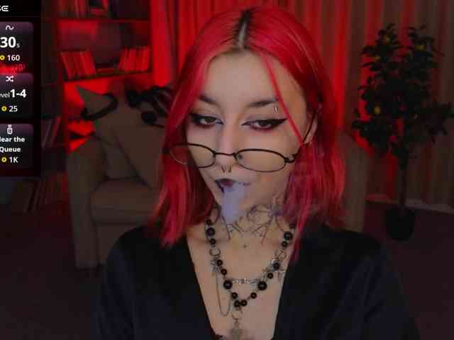 MistressMarcelline webcam