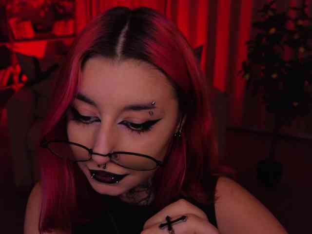 MistressMarcelline webcam