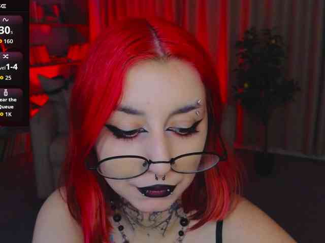 MistressMarcelline webcam