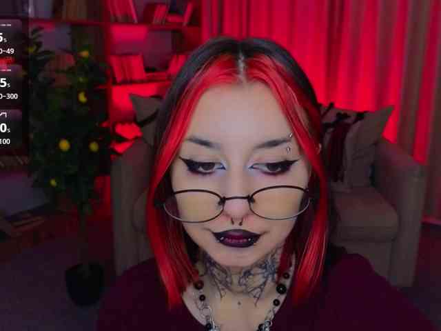 MistressMarcelline webcam
