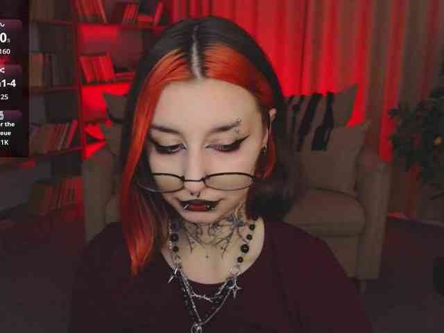 MistressMarcelline webcam