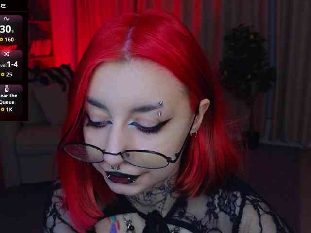 MistressMarcelline webcam