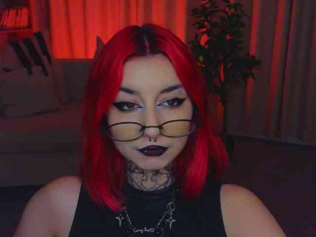 MistressMarcelline webcam