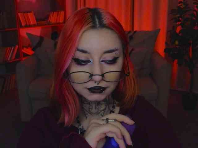 MistressMarcelline webcam