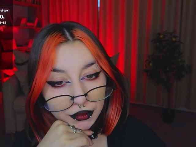 MistressMarcelline webcam