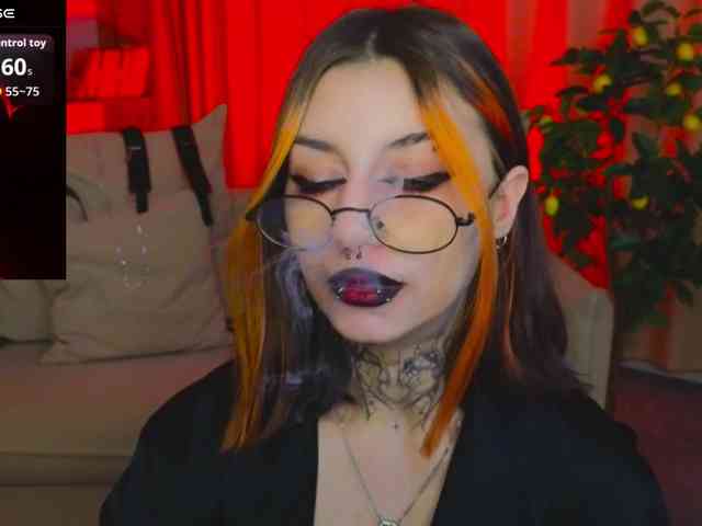 MistressMarcelline webcam