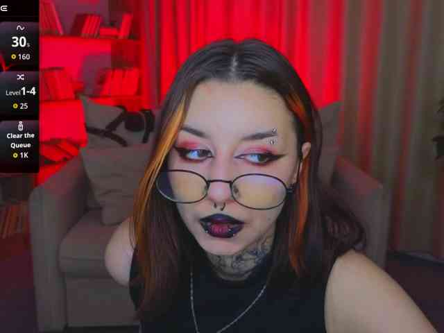 MistressMarcelline webcam