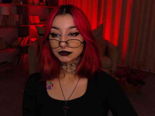 MistressMarcelline webcam