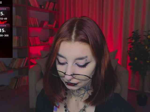 MistressMarcelline webcam