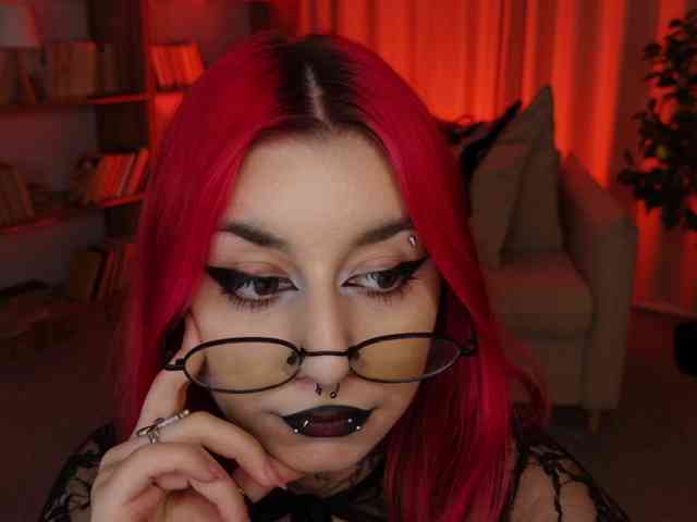 MistressMarcelline webcam