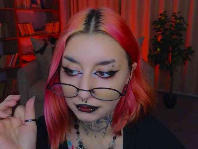 MistressMarcelline webcam