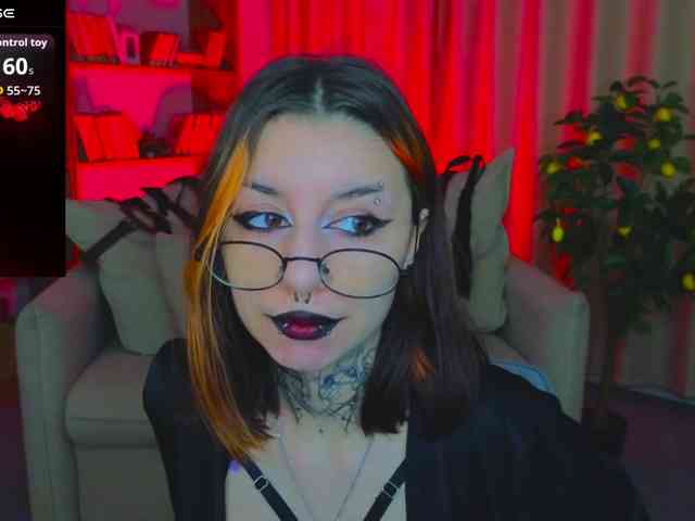 MistressMarcelline webcam