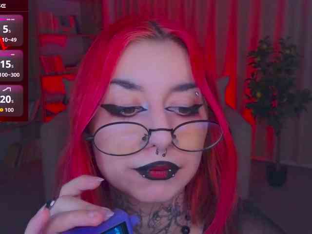 MistressMarcelline webcam