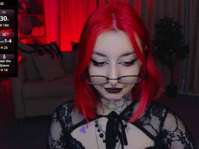 MistressMarcelline webcam