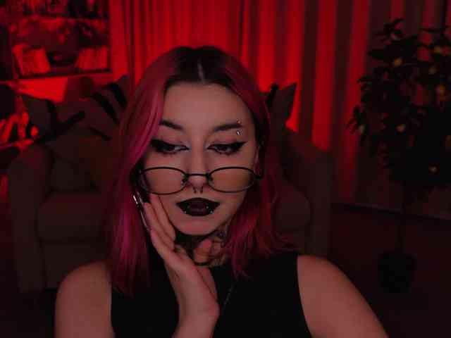 MistressMarcelline webcam