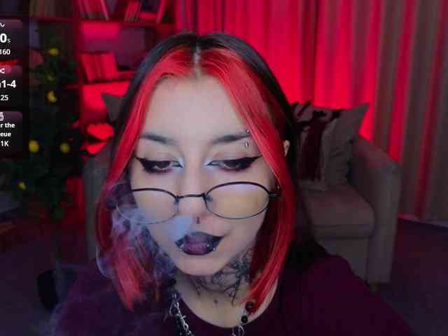 MistressMarcelline webcam