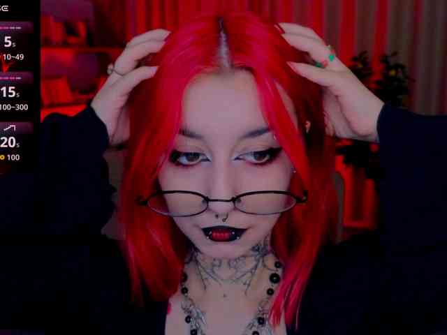 MistressMarcelline webcam
