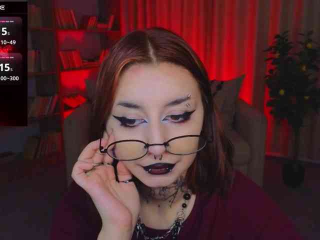 MistressMarcelline webcam