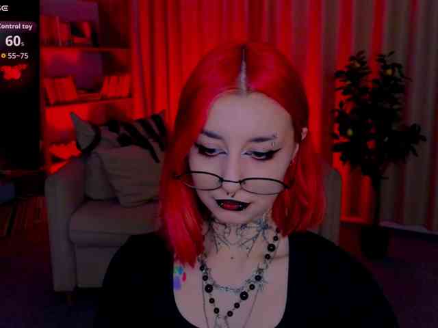 MistressMarcelline webcam