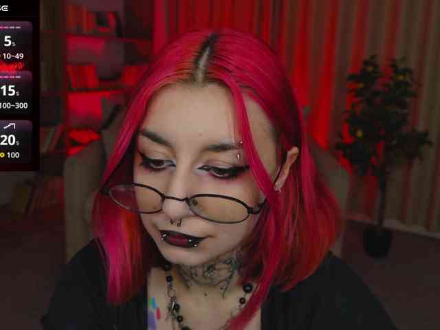 MistressMarcelline webcam