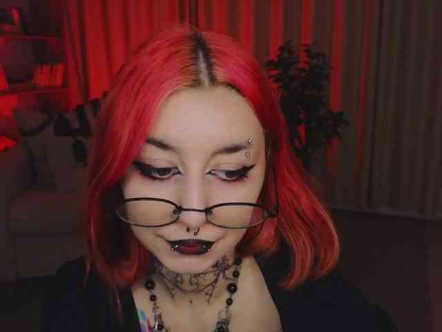 MistressMarcelline webcam