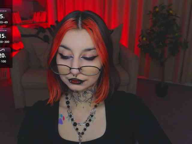MistressMarcelline webcam
