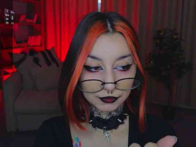 MistressMarcelline webcam