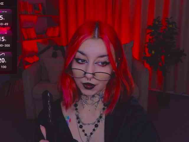 MistressMarcelline webcam