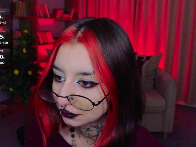 MistressMarcelline webcam