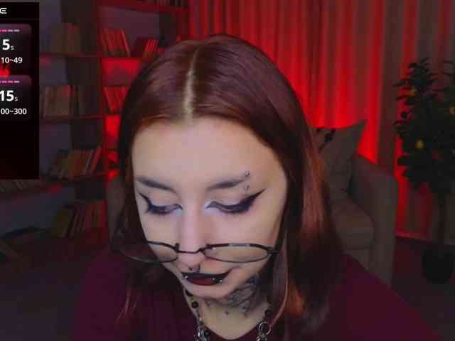 MistressMarcelline webcam
