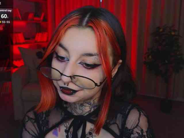 MistressMarcelline webcam