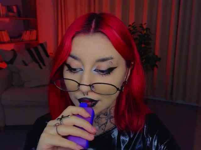 MistressMarcelline webcam