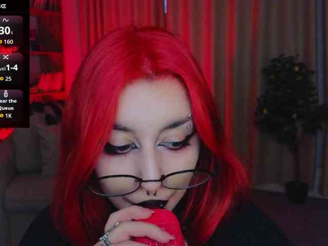 MistressMarcelline webcam