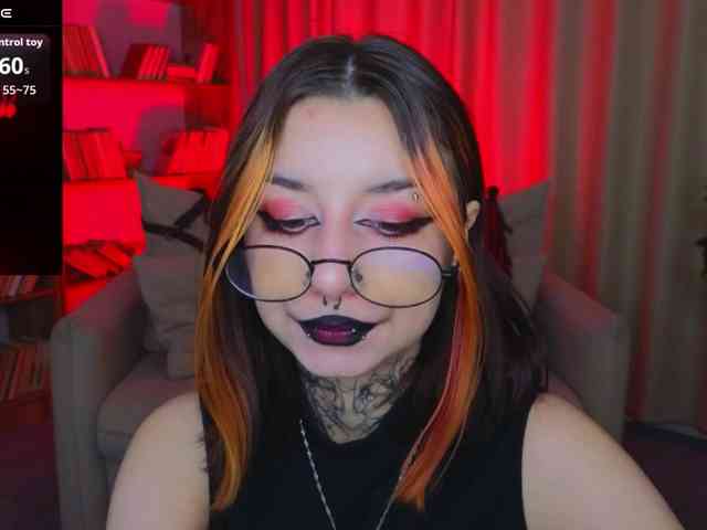 MistressMarcelline webcam