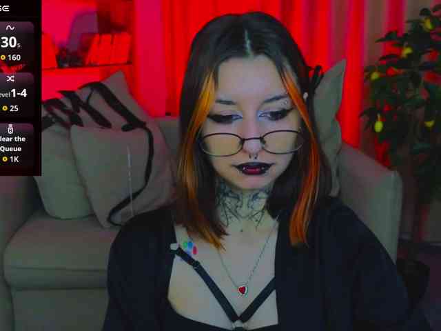 MistressMarcelline webcam