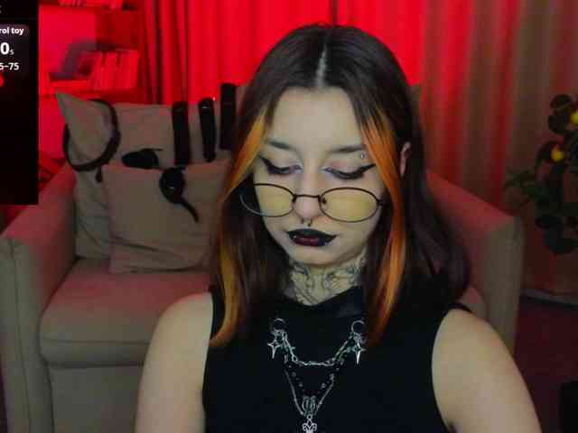 MistressMarcelline webcam