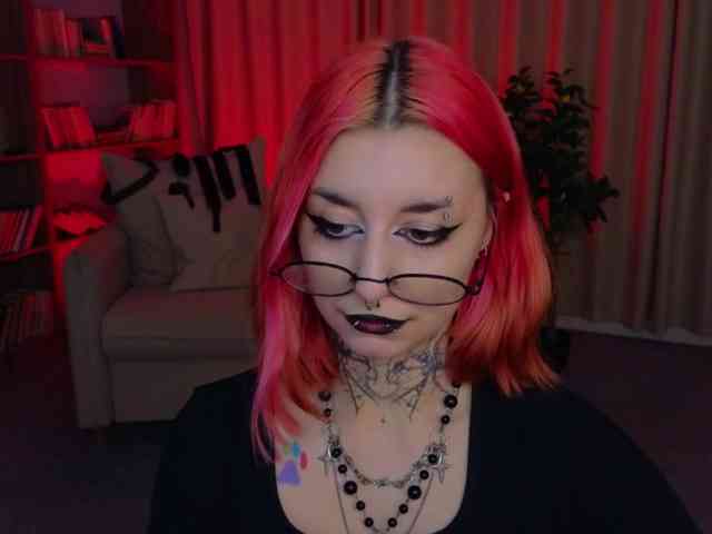 MistressMarcelline webcam