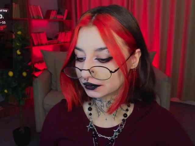 MistressMarcelline webcam
